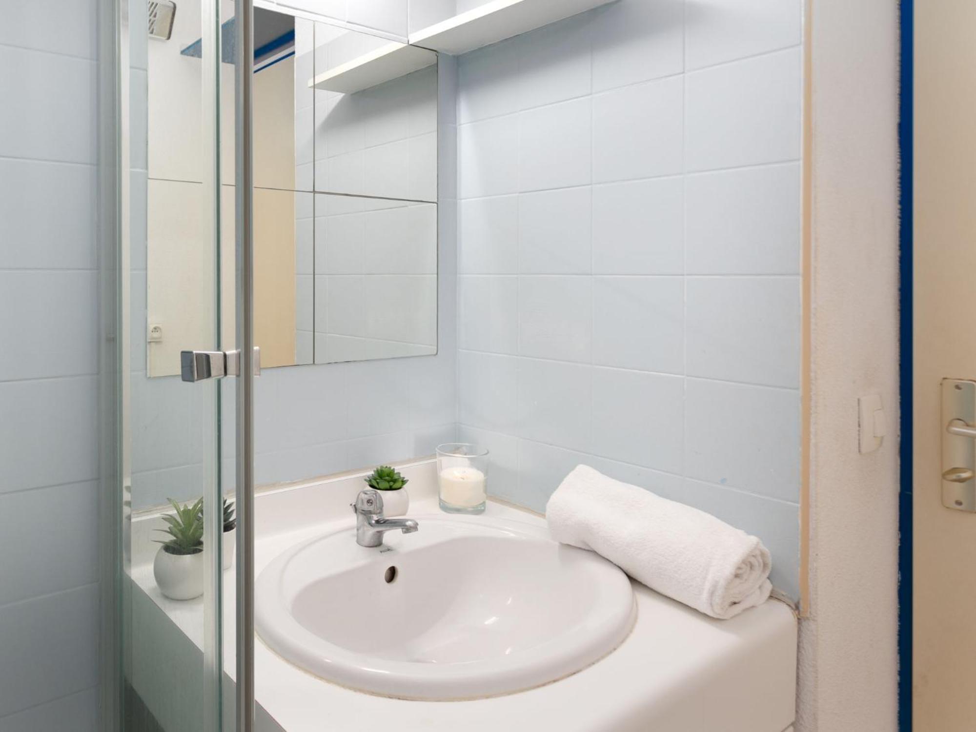 Apartment Les Flamants Roses-1 By Interhome ลา กร็องเดอ-ม็อต ภายนอก รูปภาพ