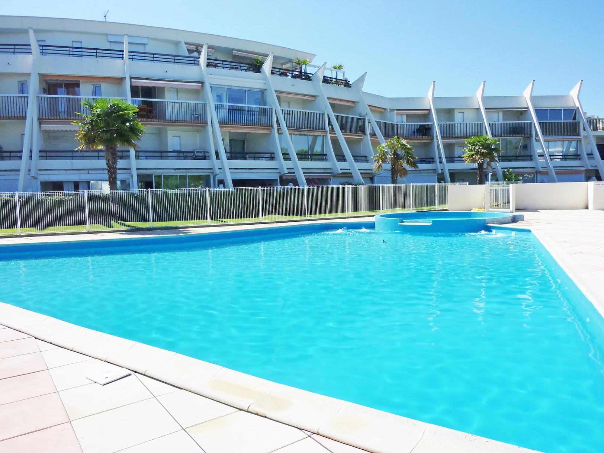 Apartment Les Flamants Roses-1 By Interhome ลา กร็องเดอ-ม็อต ภายนอก รูปภาพ